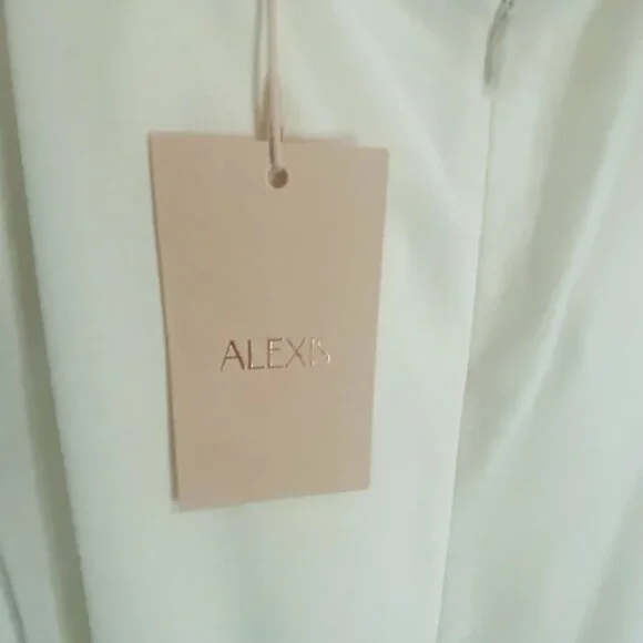 Alexis Dali Elegant Summer Dress in Gardenia Standout Piece - Picture 15 of 17